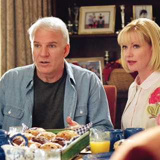 Steve Martin and Bonnie Hunt in The 20th Century Fox' Cheaper by the Dozen (2003)
