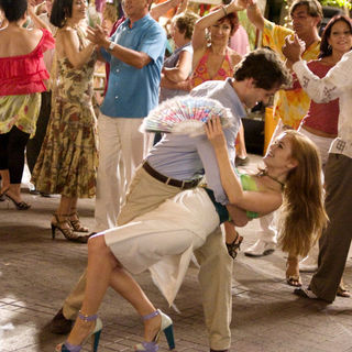 Hugh Dancy stars as Luke Brandon and Isla Fisher stars as Rebecca Bloomwood in Walt Disney Pictures' Confessions of a Shopaholic (2009)