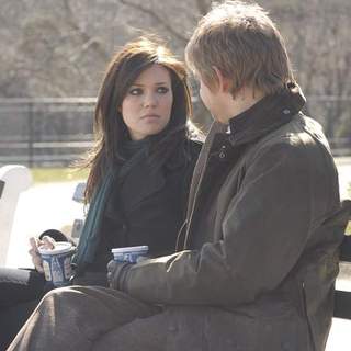 Mandy Moore as Lucy and Martin Freeman as Jeremy in Weinstein Company's Dedication (2007)