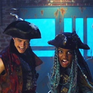 Dylan Playfair, China Anne McClain and Thomas Doherty in Disney Channel's Descendants 2 (2017)