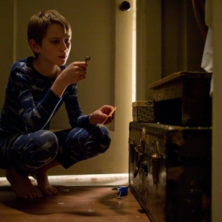 Extremely Loud and Incredibly Close Picture 36