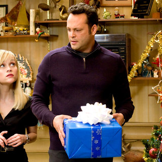 Four Christmases Picture 14