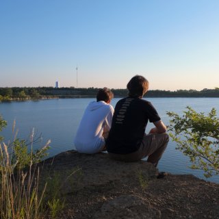 Just Talk. Picture 2