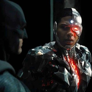 Ben Affleck stars as Bruce Wayne/Batman and Ray Fisher stars as Victor Stone/Cyborg in Warner Bros. Pictures' Justice League (2017)