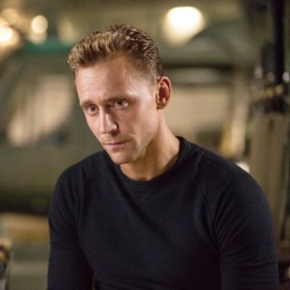 Tom Hiddleston stars as James Conrad in Warner Bros. Pictures' Kong: Skull Island (2017)