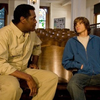Fred Williamson stars as Warren Hammerschmidt and Hunter Gomez stars as Christian Revere in Rocky Mountain Pictures' Last Ounce of Courage (2012)