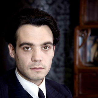 Javier Beltran stars as Federico Garcia Lorca in Regent Releasing's Little Ashes (2009)