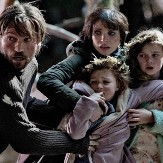 Nikolaj Coster-Waldau, Jessica Chastain, Isabelle Nelisse and Megan Charpentier in Universal Pictures' Mama (2013)