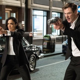 Tessa Thompson stars as Agent M and Chris Hemsworth stars as Agent H in Columbia Pictures' Men in Black International (2019)