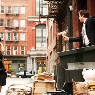 Uma Thurman as Jenny Johnson and Luke Wilson as Matt Saunders in The 20th Century Fox's My Super Ex-Girlfriend (2006)