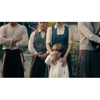 Never Look Away (2019)