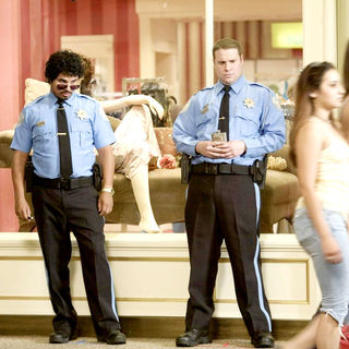 Michael Pena stars as Dennis and Seth Rogen stars as Ronnie Barnhardt in Warner Bros. Pictures' Observe and Report (2009)