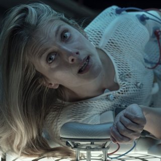 Melanie Laurent stars as Elizabeth Hansen in Oxygen (2021)