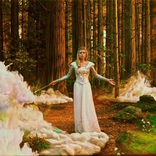 Michelle Williams stars as Glinda in Walt Disney Pictures' Oz: The Great and Powerful (2013)