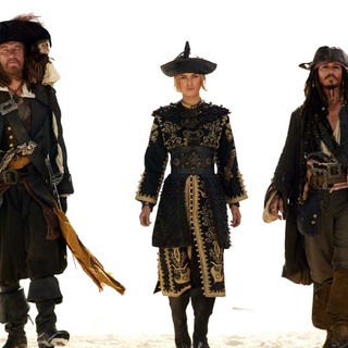 Geoffrey Rush as Barbossa, Keira Knightley as Elizabeth Swann and Johnny Depp as Jack Sparrow in Walt Disney Pic's POTC: At Worlds End (2007)