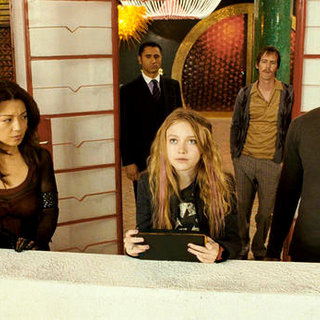 Ming-Na, Cliff Curtis, Dakota Fanning, Nate Mooney and Chris Evans Djimon Hounsou stars as Agent Henry Carver in Summit Entertainment's Push (2009)