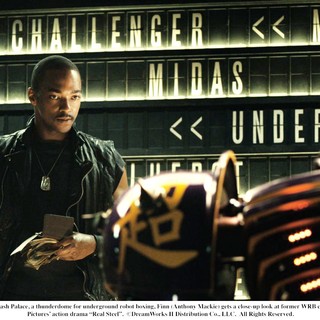Anthony Mackie stars as Finn in Walt Disney Pictures' Real Steel (2011)