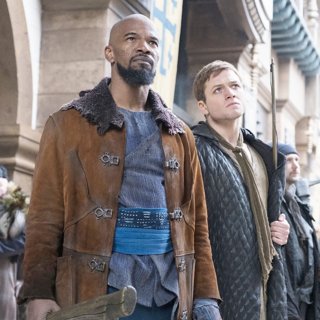 Jamie Foxx stars as Little John and Taron Egerton stars as Robin Hood in Lionsgate Films' Robin Hood (2018)