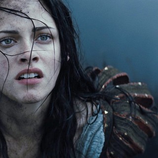 Kristen Stewart stars as Snow White in Universal Pictures' Snow White and the Huntsman (2012)
