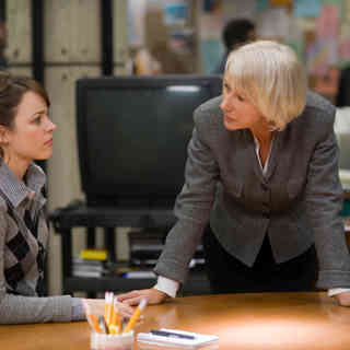 Rachel McAdams stars as Della Frye and Helen Mirren stars as Cameron Lynne in Universal Pictures' State of Play (2009)