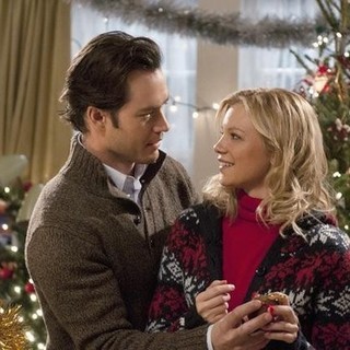 Mark-Paul Gosselaar and Amy Smart stars as Kate Stanton in ABC Family's 12 Dates of Christmas (2012)