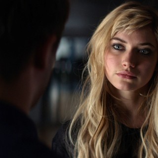 Imogen Poots stars as Ellie in FilmDistrict's That Awkward Moment (2014)