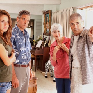 Shailene Woodley, George Clooney, Barbara L. Southern and Robert Forster in Fox Searchlight Pictures' The Descendants (2011)