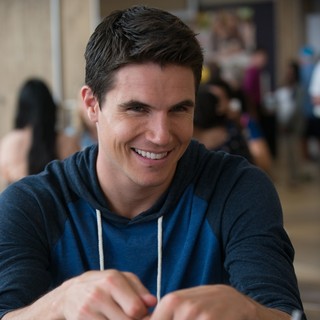 Robbie Amell stars as Wesley in CBS Films' The DUFF (2015)