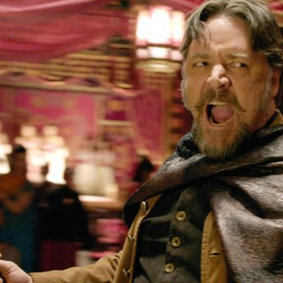 Russell Crowe stars as Jackknife in Universal Pictures' The Man with the Iron Fists (2012)