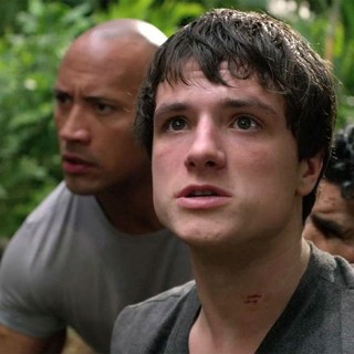Journey 2: The Mysterious Island Picture 8