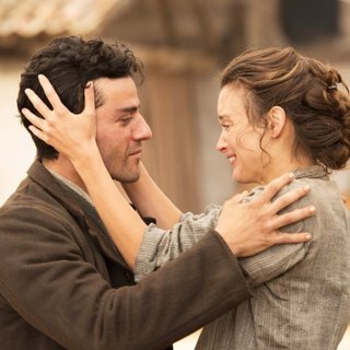Oscar Isaac stars as Mikael Pogosian and Charlotte Le Bon stars as Ana in Open Road Films' The Promise (2017)