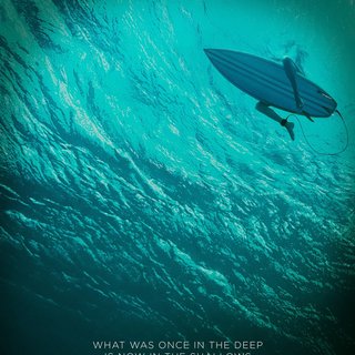 Poster of Columbia Pictures' The Shallows (2016)