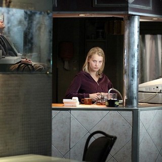 Woman In The Fifth, The Picture 9