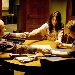 Elias Koteas, Amanda Crew and Kyle Gallner in Gold Circle Films' The Haunting in Connecticut (2009)