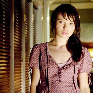 Emily Browning stars as Anna in DreamWorks' The Uninvited (2009). Photo credit by Kimberley French.