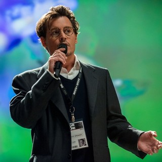 Transcendence Picture 39