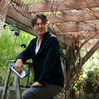 Transcendence Picture 40