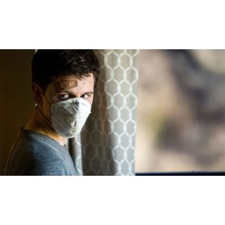 Viral (2016)