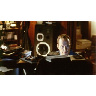 White Noise Picture 4
