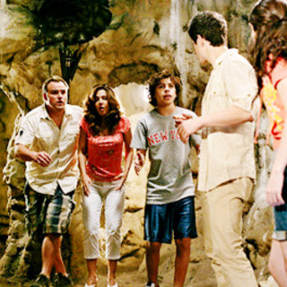 David DeLuise, Maria Canals Barrera, Jake T. Austin, David Henrie and Selena Gomez in Disney Channel's Wizards of Waverly Place: The Movie (2009)