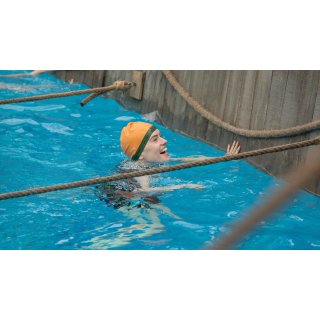 Young Woman And The Sea Picture 3