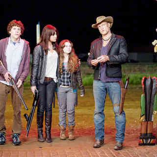 Jesse Eisenberg, Emma Stone, Abigail Breslin and Woody Harrelson in Columbia Pictures' Zombieland (2009)
