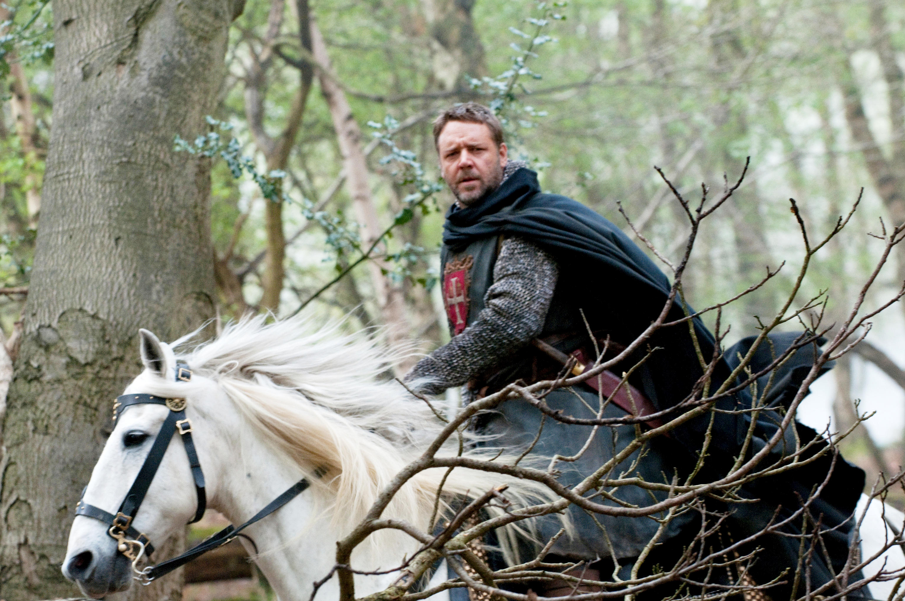 Russell Crowe stars as Robin Hood in Universal Pictures' Robin Hood (2010)