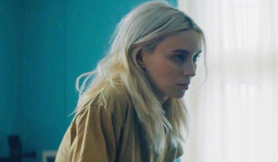 Rooney Mara stars as Isla in Netflix's The Discovery (2017)