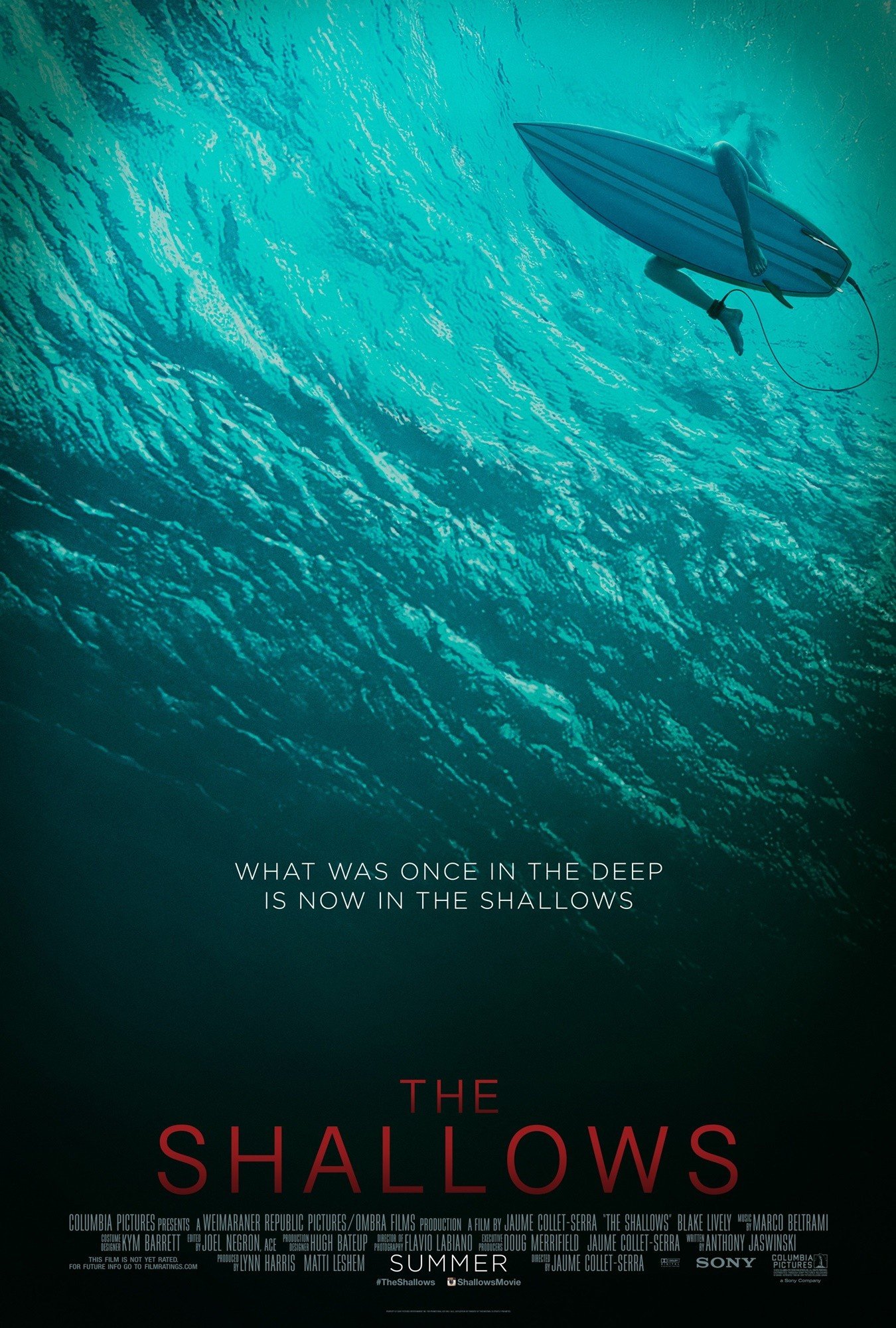 Poster of Columbia Pictures' The Shallows (2016)