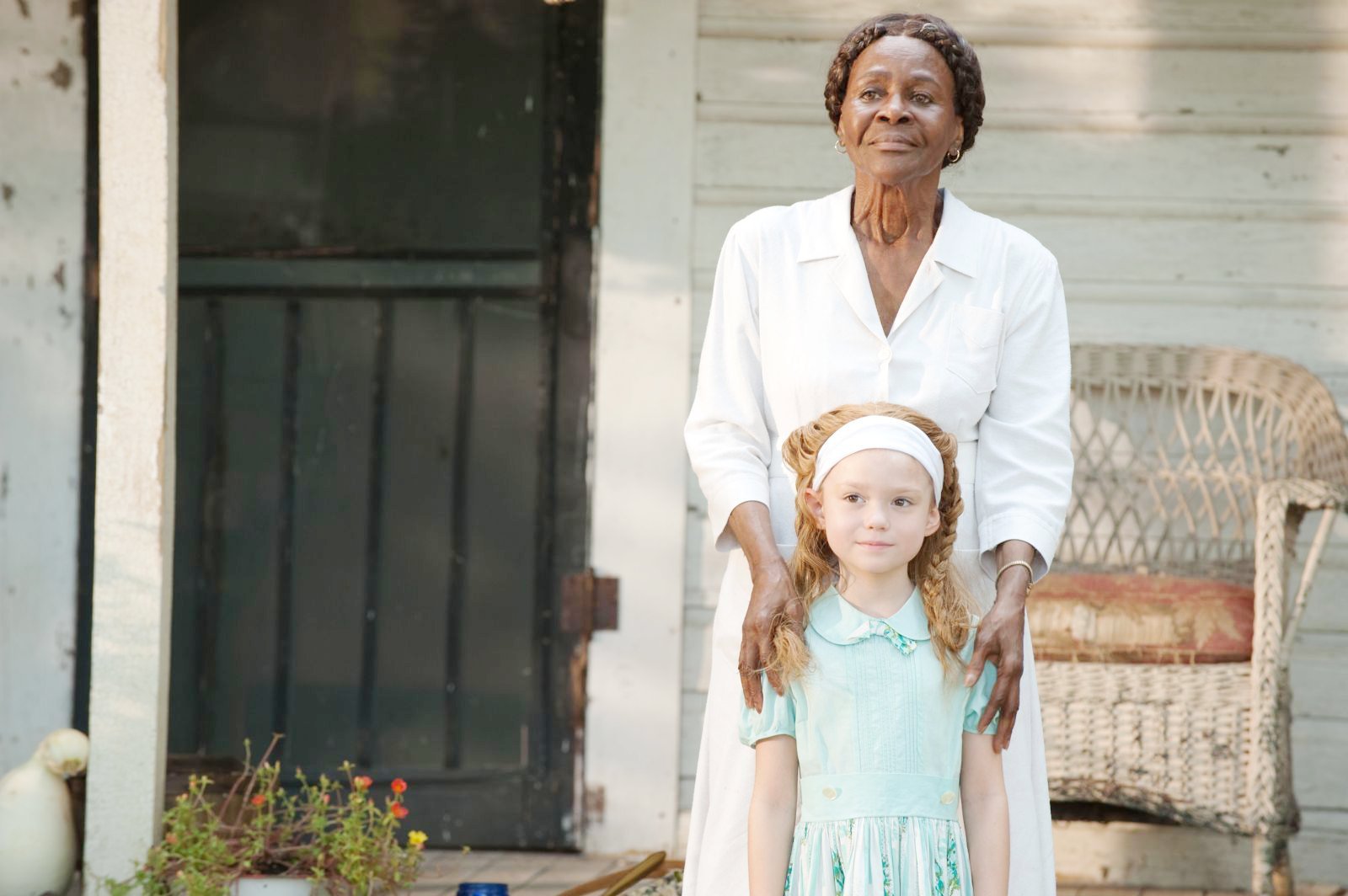 Cicely Tyson stars as Constantine Jefferson and Lila Rogers in DreamWorks SKG's The Help (2011)