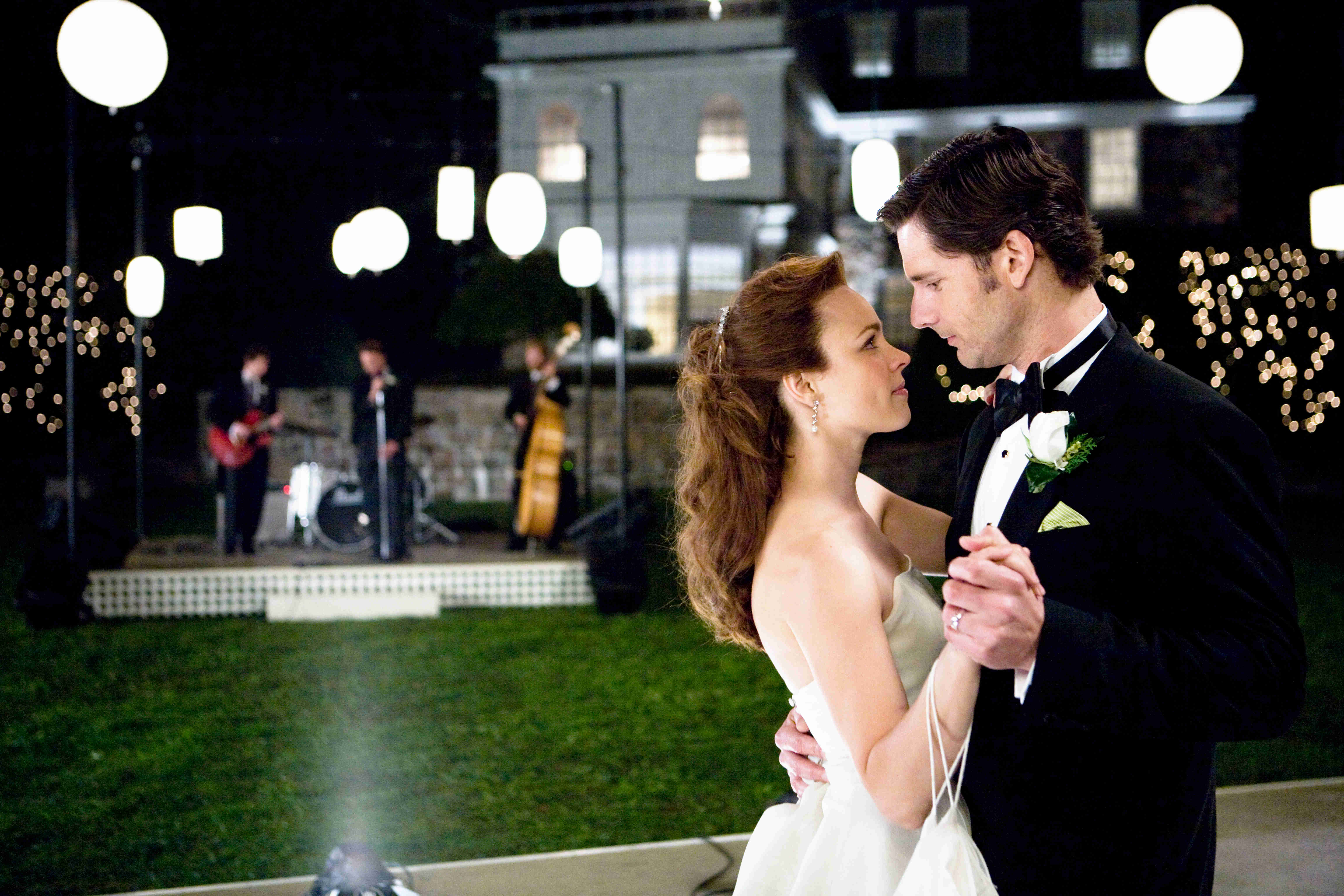 Rachel McAdams stars as Clare Abshire and Eric Bana stars as Henry DeTamble in New Line Cinema's The Time Traveler's Wife (2009). Photo credit by Alan Markfield.