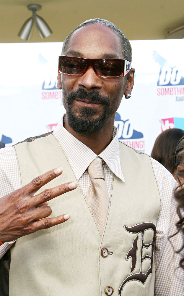 Snoop Dogg to Recruit David Beckham's Sons for Singing Group