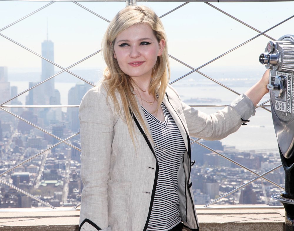 Abigail Breslin Lights up The Empire State Building in Yellow to Honor Project Sunshine Month