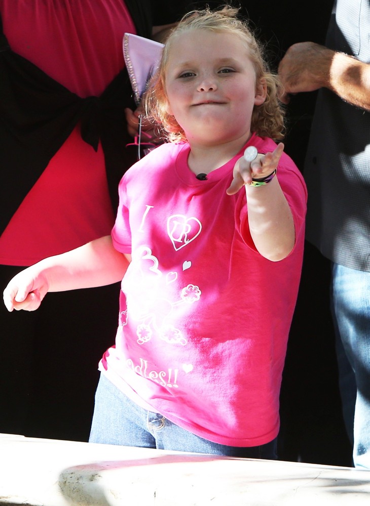 Alana Thompson and Mama June at The Grove to Appear on Entertainment News Show Extra